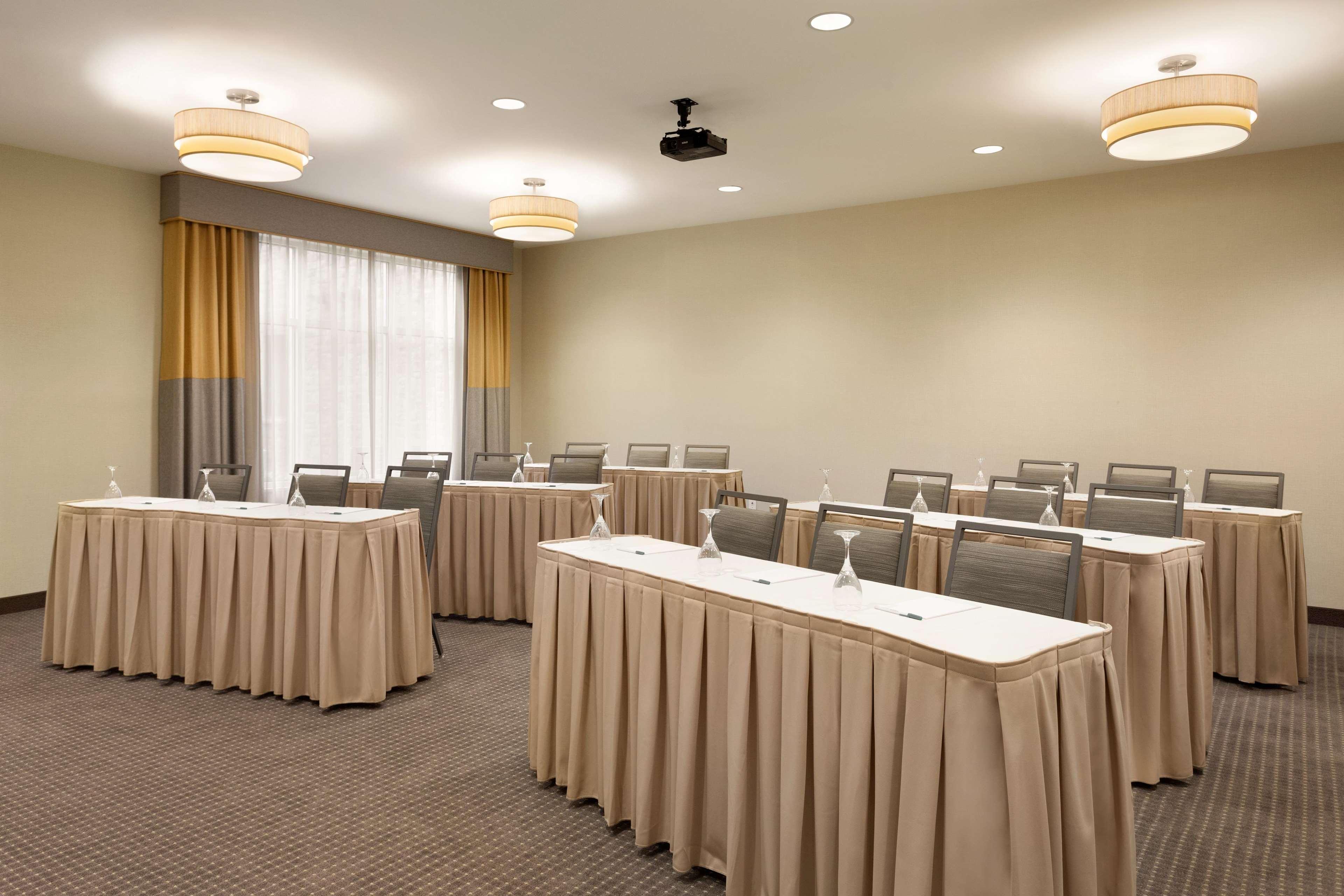 Homewood Suites By Hilton Frederick Exterior foto